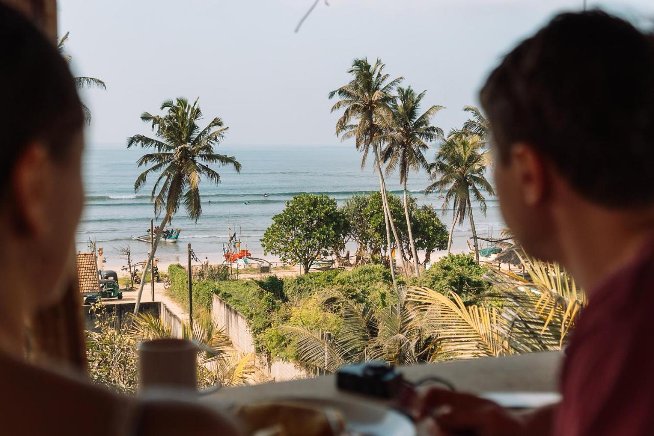 Bed and Breakfast Lucky'S Surf Camp Weligama Esterno foto