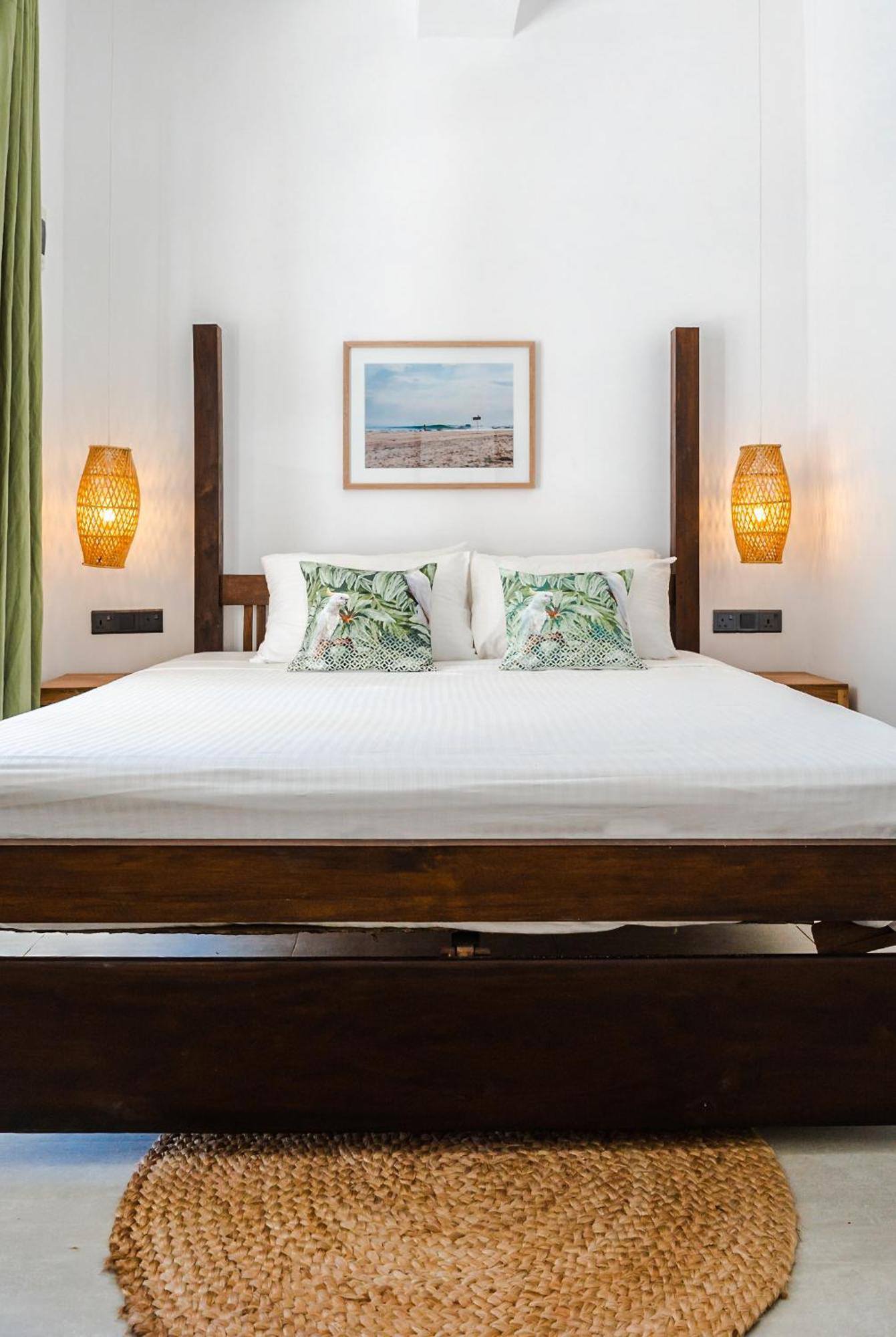 Bed and Breakfast Lucky'S Surf Camp Weligama Esterno foto