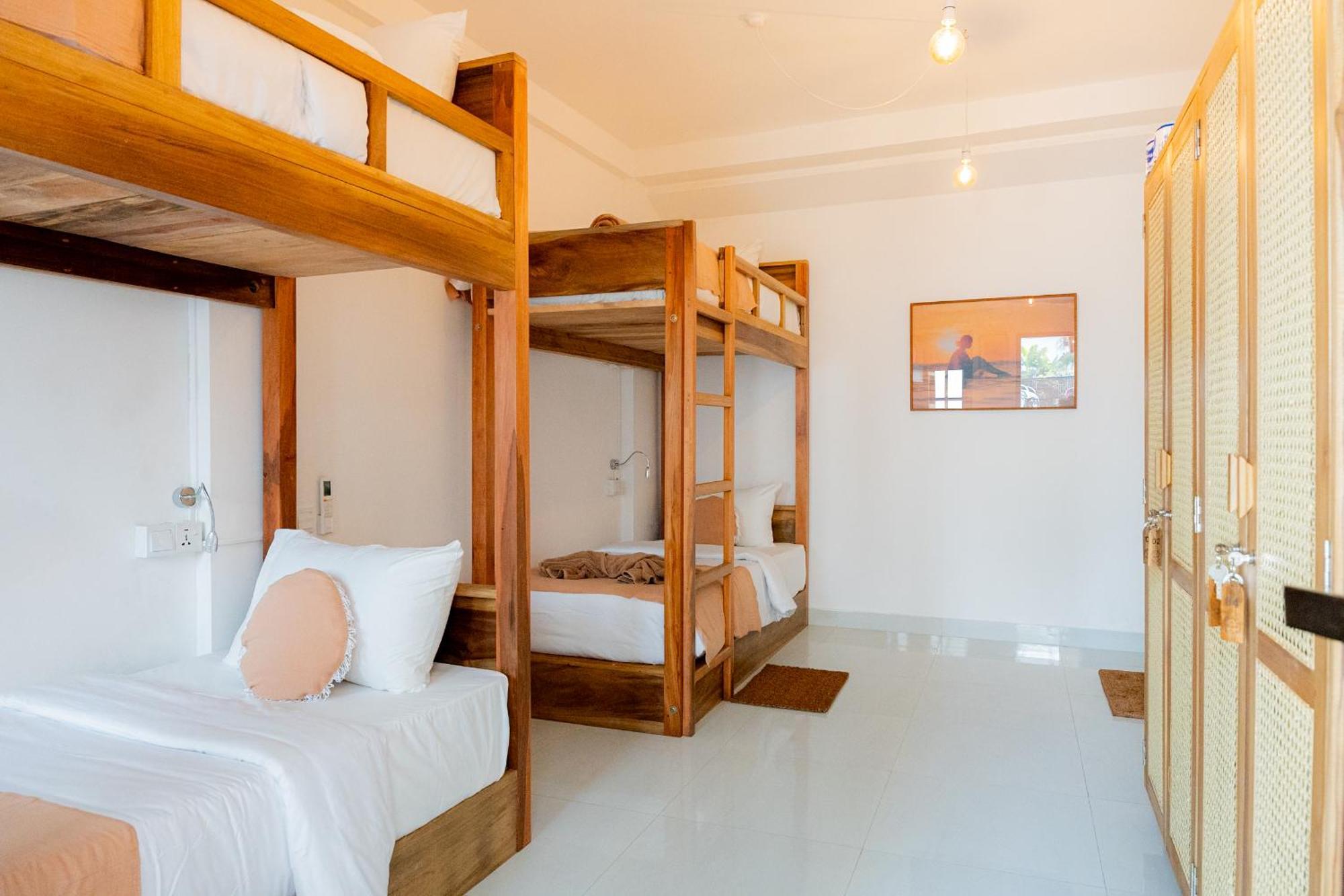Bed and Breakfast Lucky'S Surf Camp Weligama Esterno foto
