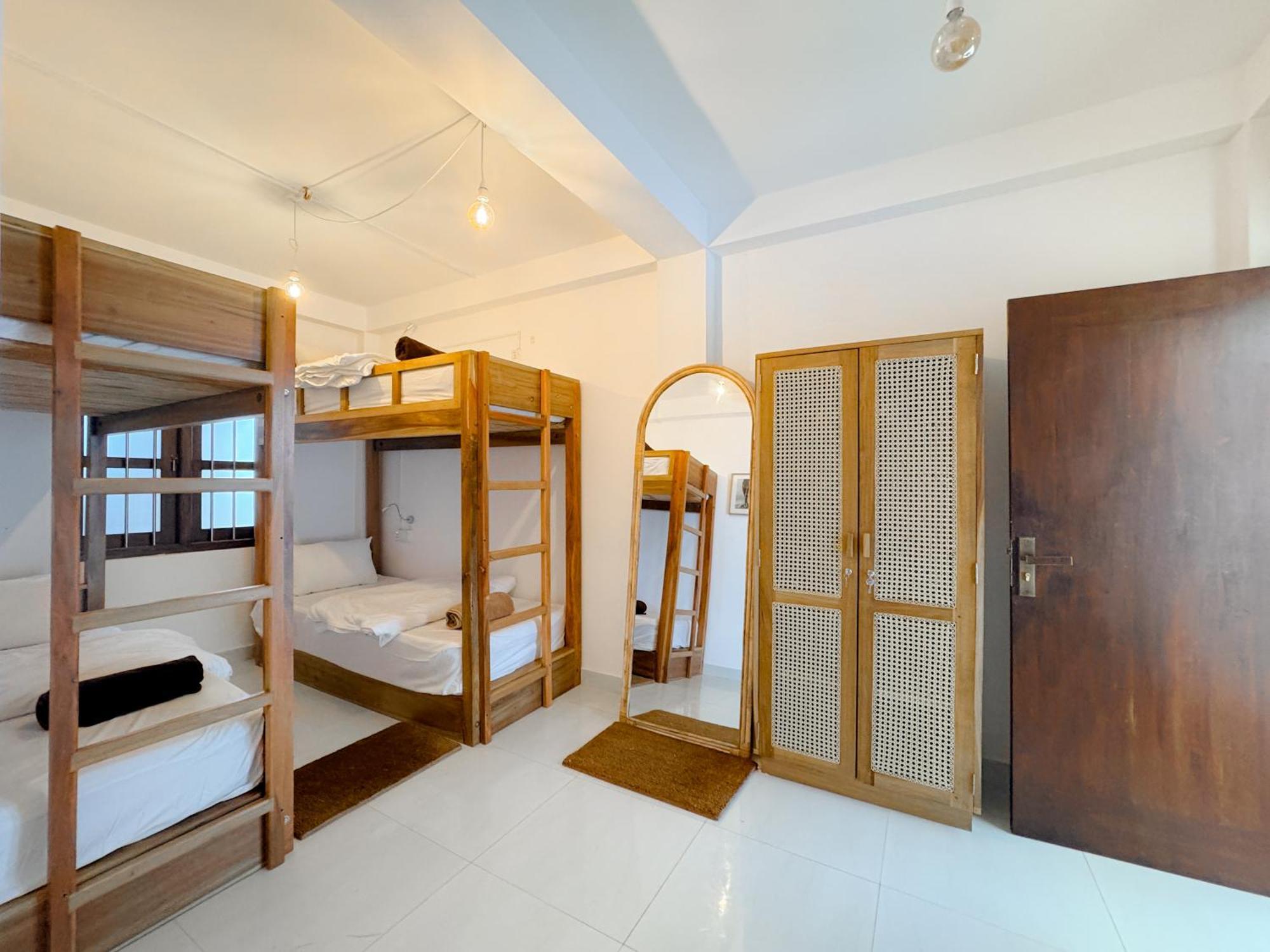 Bed and Breakfast Lucky'S Surf Camp Weligama Esterno foto