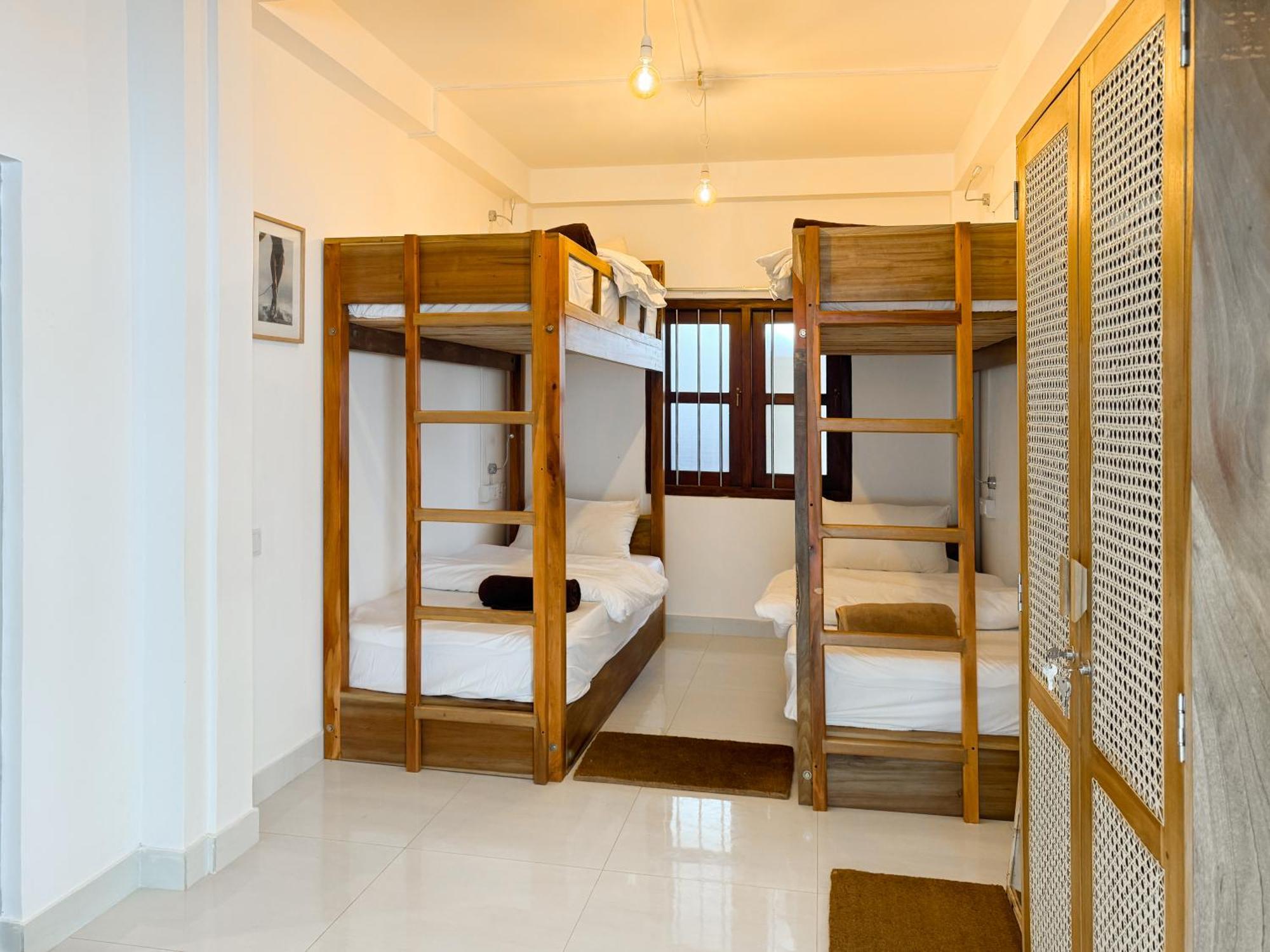 Bed and Breakfast Lucky'S Surf Camp Weligama Esterno foto